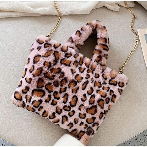 Leopard print pink furry bag - Picture 8 of 8